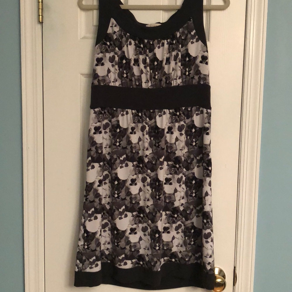 LOFT Gray Floral Dress